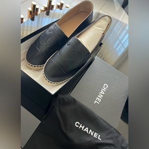 Women Chanel espadrilles size 42, black leather.